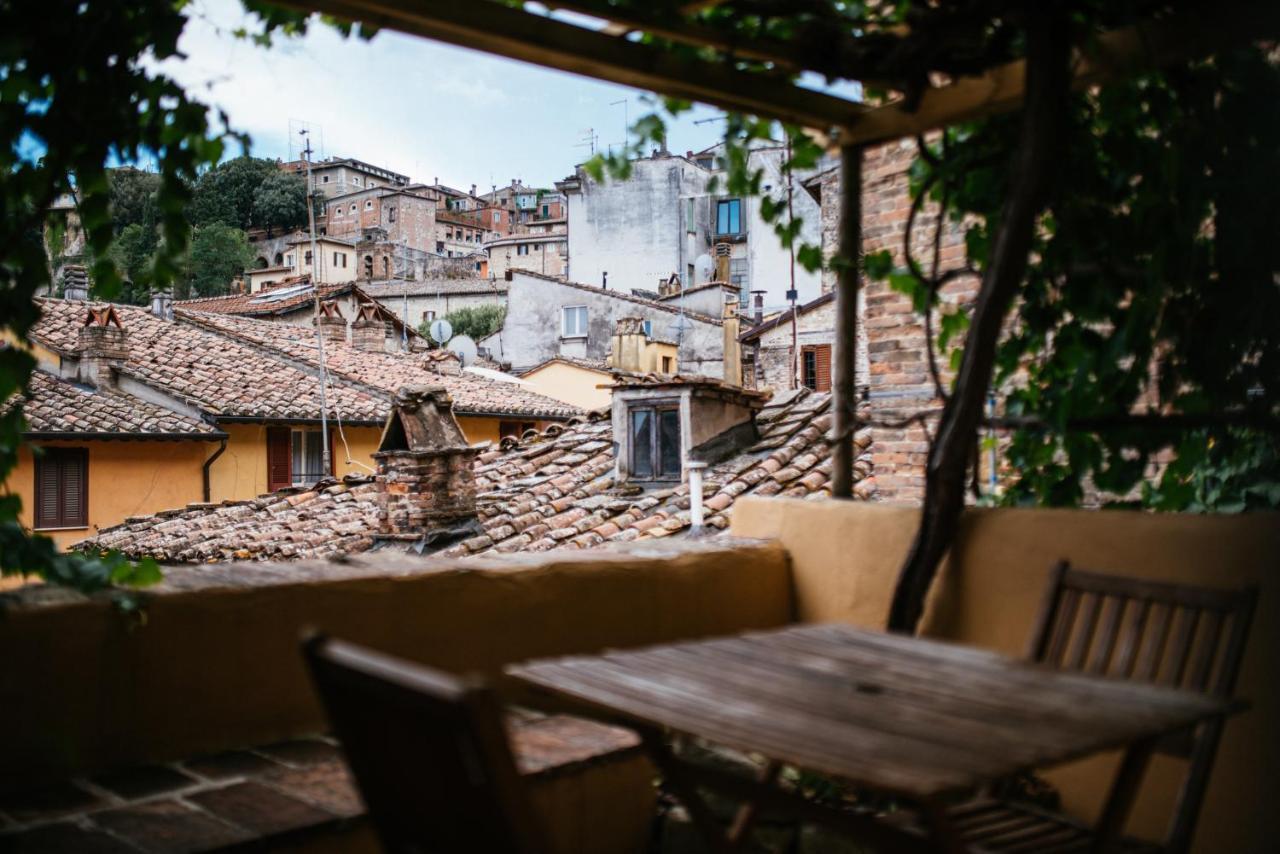 Umbrian Concierge - La Casa Dei Pellari Hotel เปรูจา ภายนอก รูปภาพ