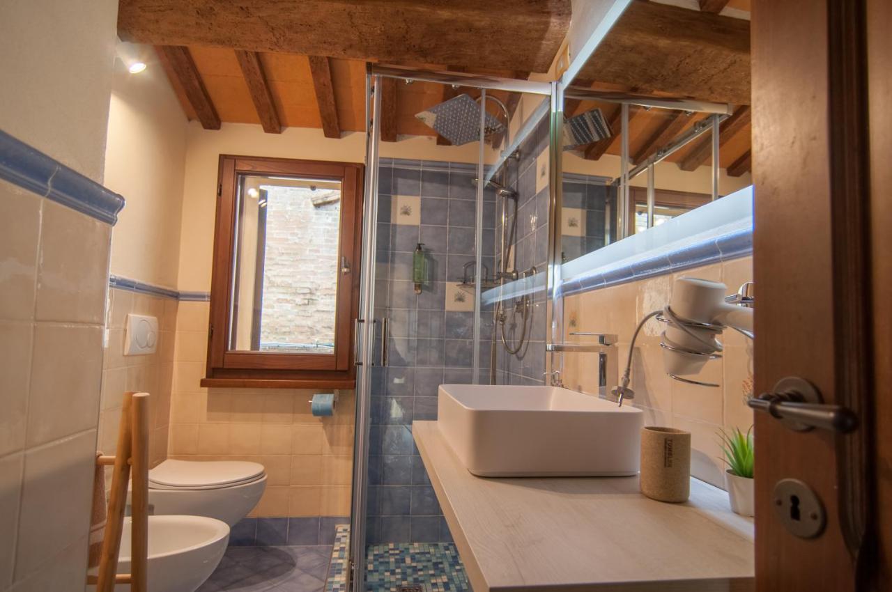 Umbrian Concierge - La Casa Dei Pellari Hotel เปรูจา ภายนอก รูปภาพ