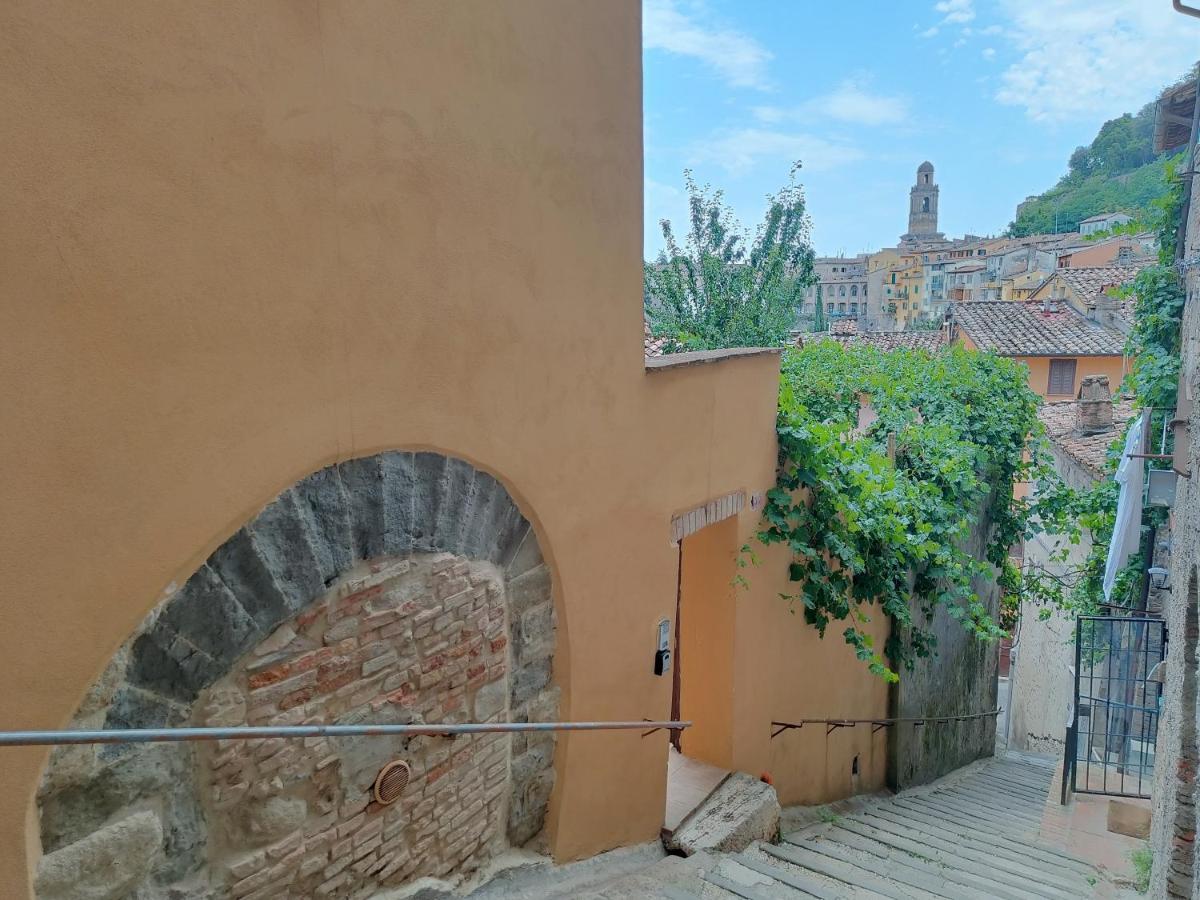 Umbrian Concierge - La Casa Dei Pellari Hotel เปรูจา ภายนอก รูปภาพ