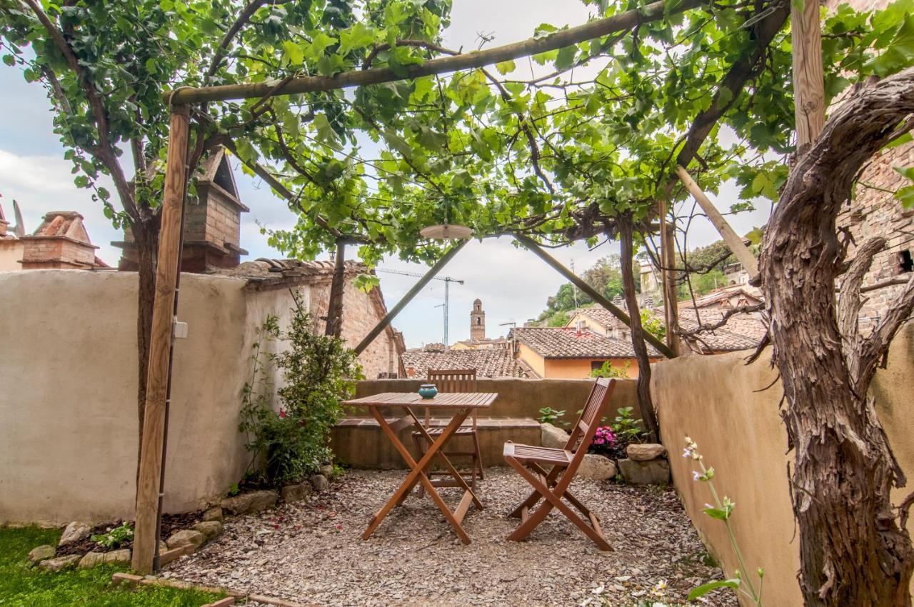 Umbrian Concierge - La Casa Dei Pellari Hotel เปรูจา ภายนอก รูปภาพ